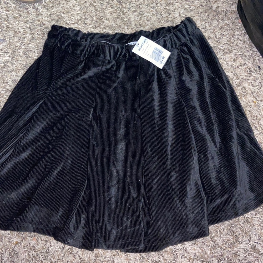 Black skirt